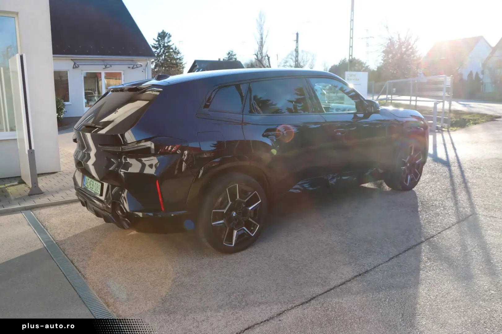 BMW XM V8  full. B&W DAPro  M Driver's