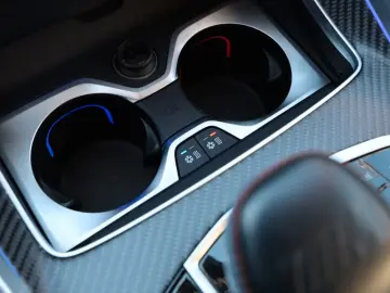 BMW XM V8  full. B&W DAPro  M Driver's