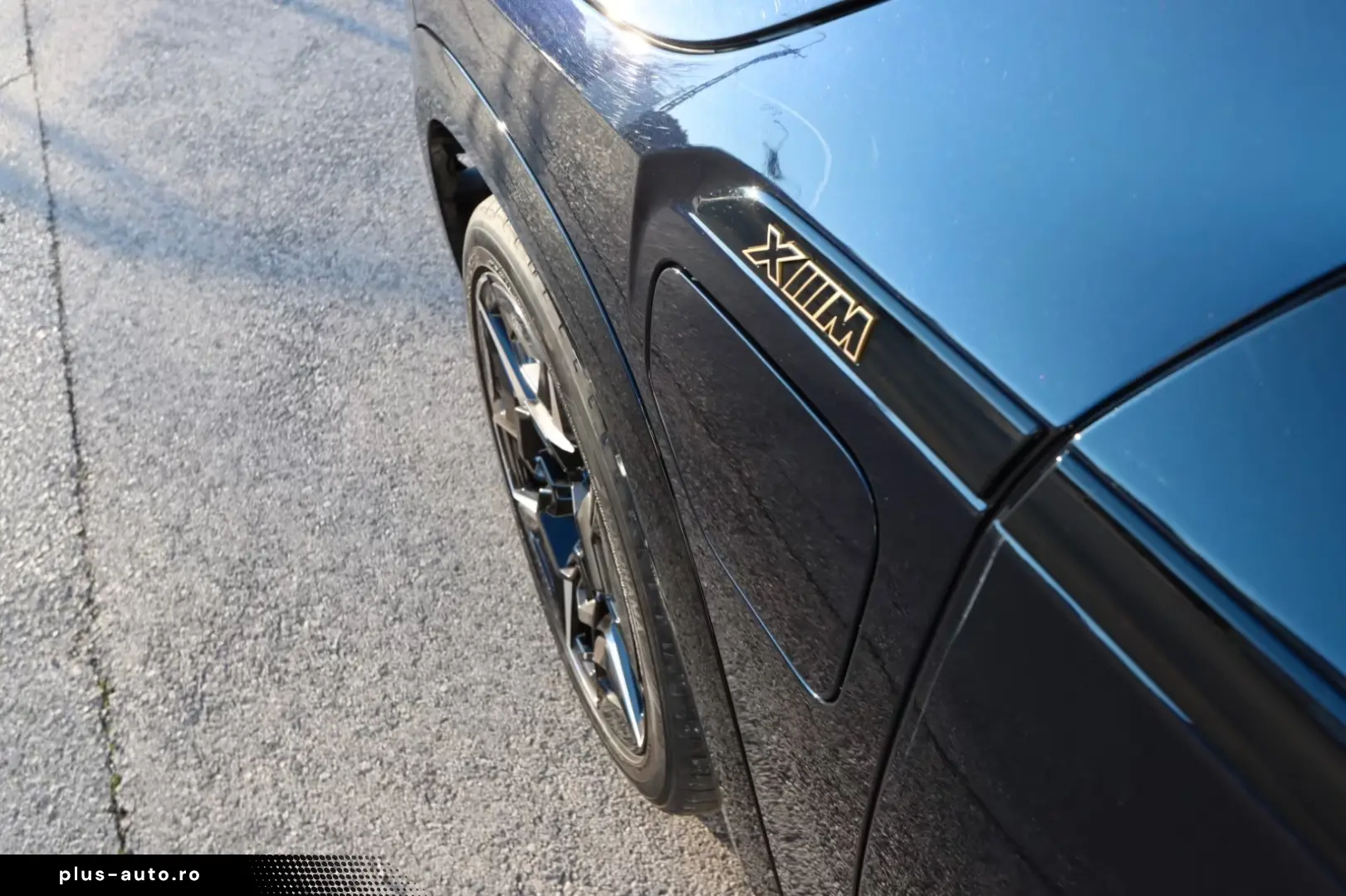 BMW XM V8  full. B&W DAPro  M Driver's