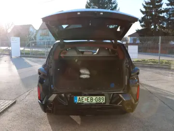 BMW XM V8  full. B&W DAPro  M Driver's