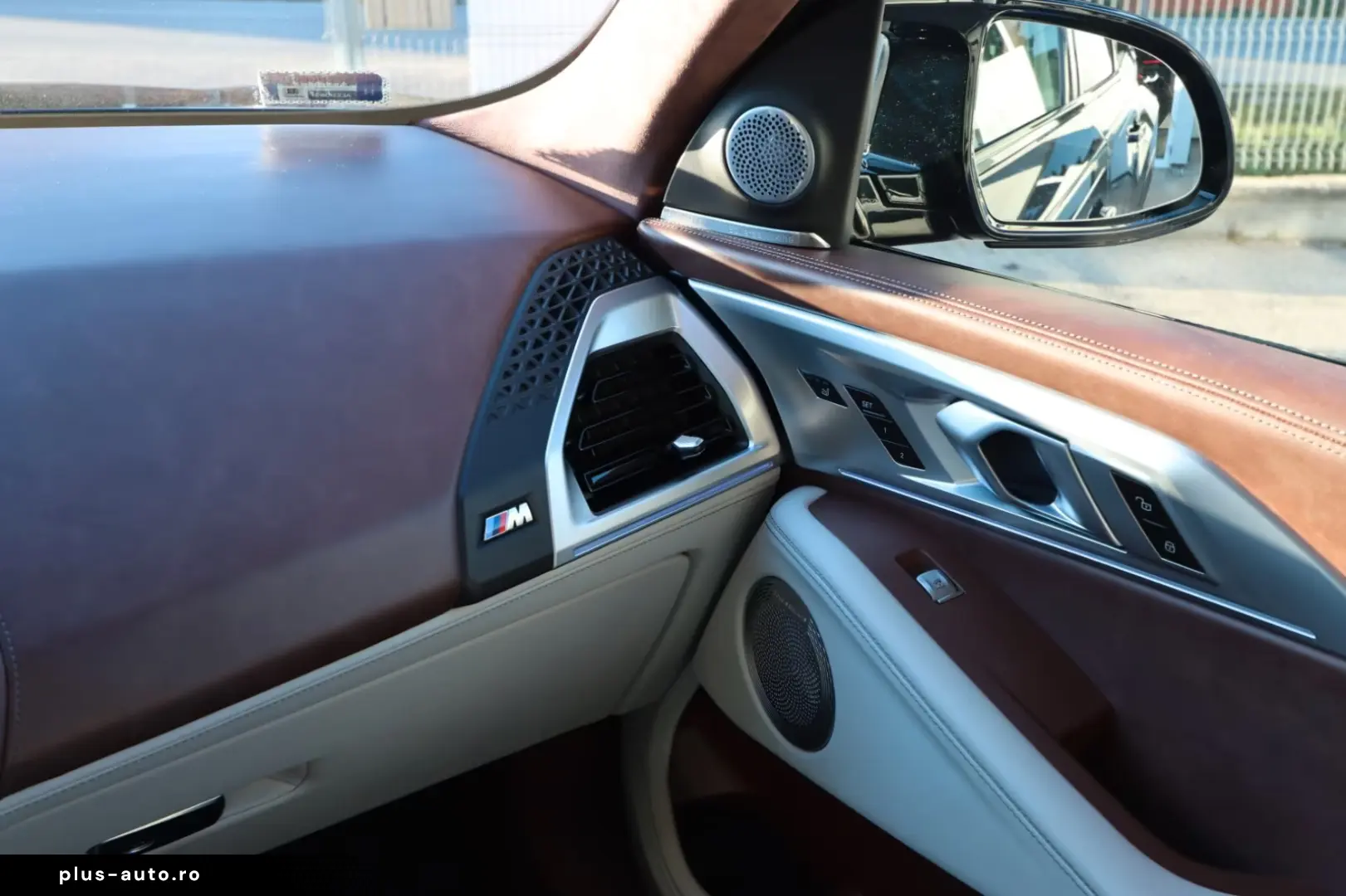 BMW XM V8  full. B&W DAPro  M Driver's
