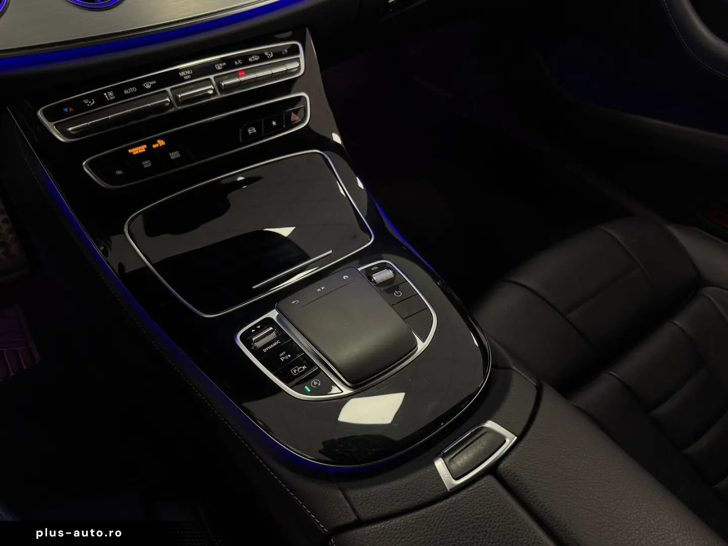 MERCEDES-BENZ CLS 450 4Matic AMG Night 360  Leder Widescreen