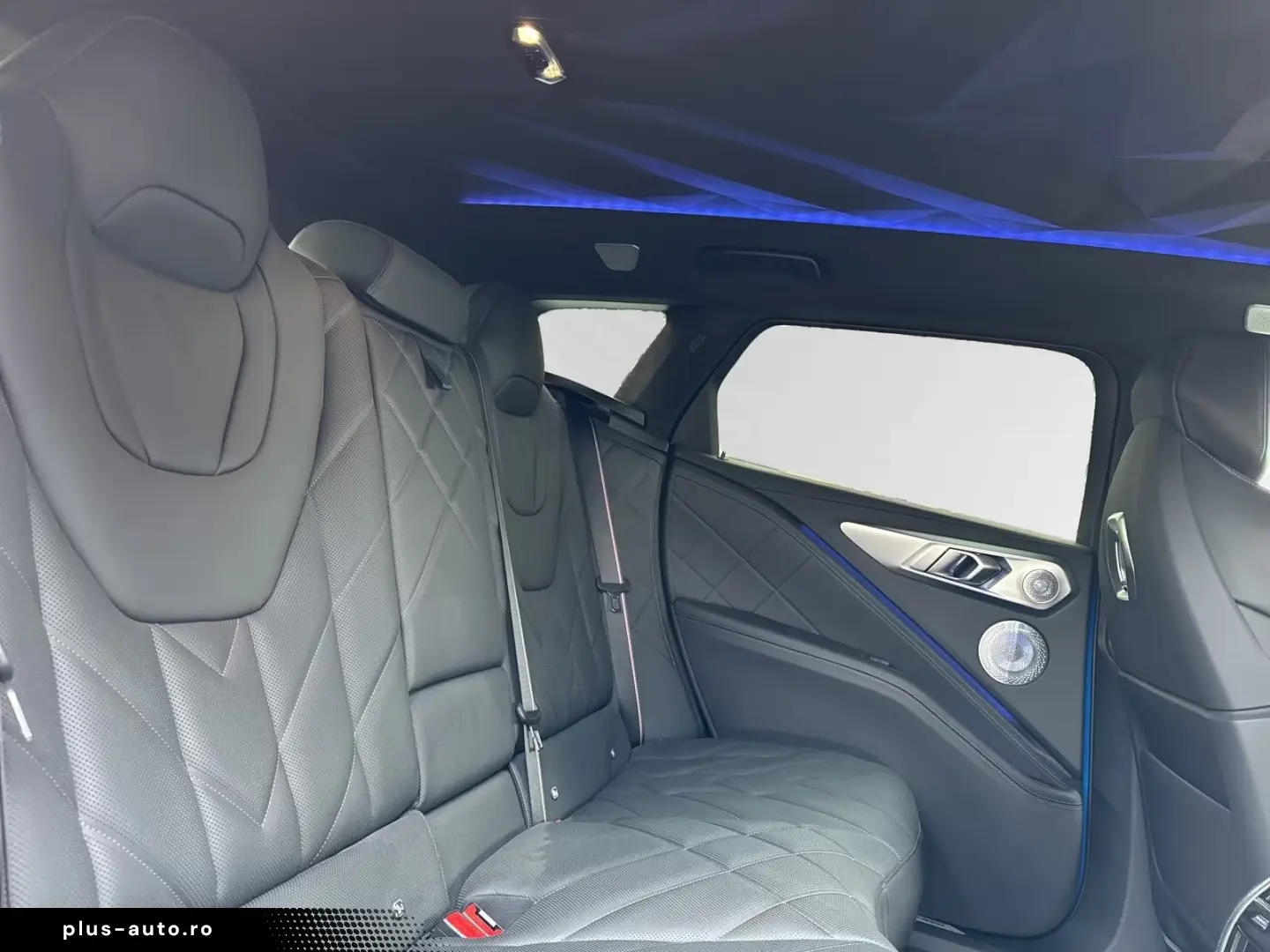 BMW XM 50e  Indiv. Enzianblau  AHK