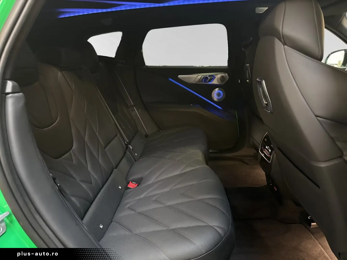 BMW XM 50e  Indiv. Signal