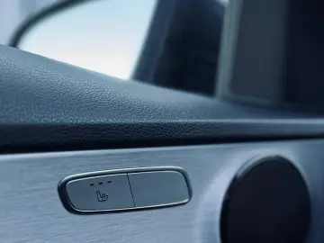 MERCEDES C200 MILD-HYBRID   FAB- 12-2019   1.5