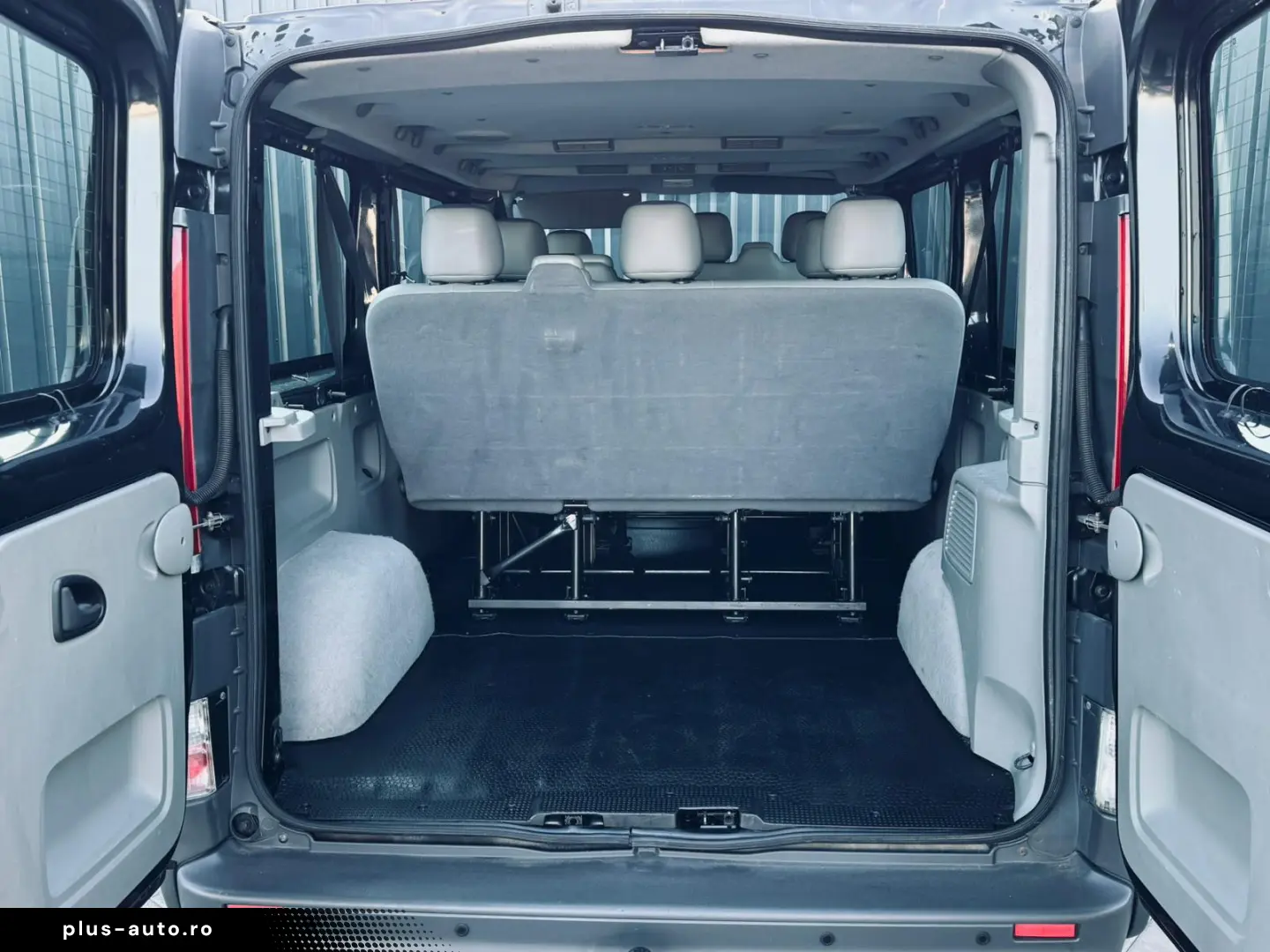 OPEL VIVARO 8 1   FAB 05-2011   2.0 Diesel 114 CP