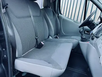 OPEL VIVARO 8 1   FAB 05-2011   2.0 Diesel 114 CP