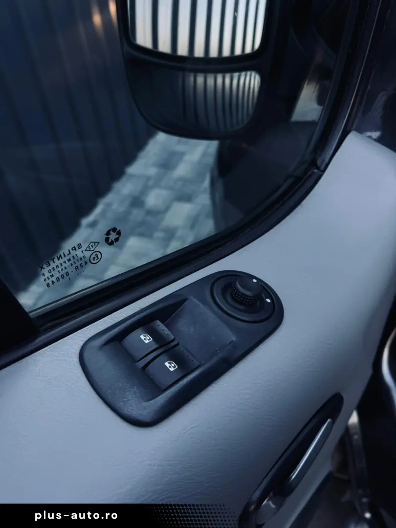 OPEL VIVARO 8 1   FAB 05-2011   2.0 Diesel 114 CP