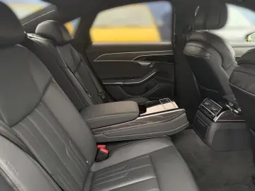 udi A8 55 TFSI quattro