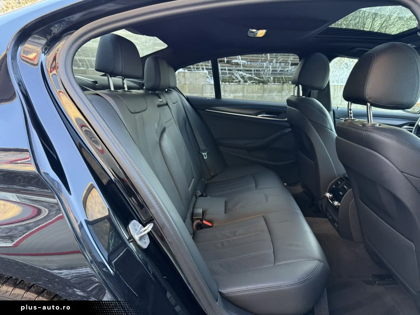 BMW 530e xDrive M Sport 94%Akku HeadUp AHK Glasdach