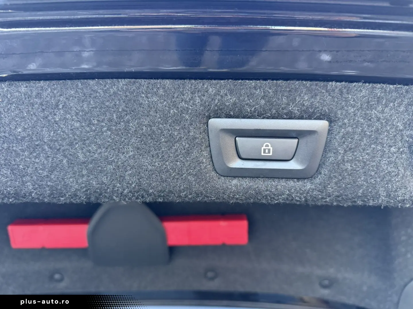 BMW 530e xDrive M Sport 94%Akku HeadUp AHK Glasdach