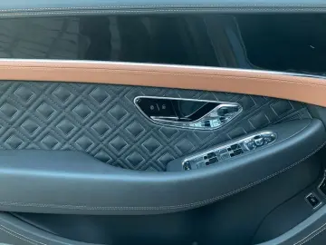 BENTLEY New Continental GT V8