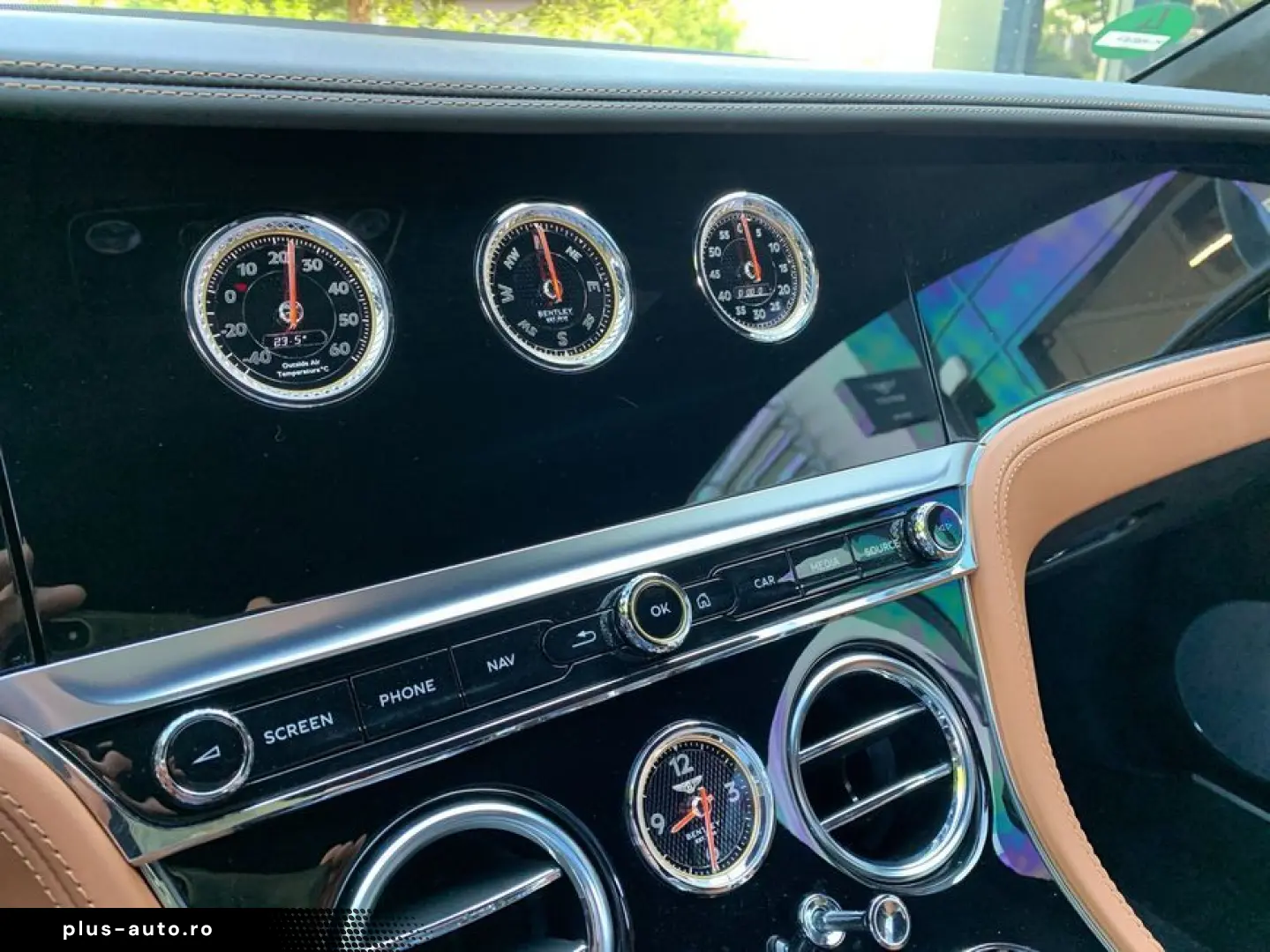 BENTLEY New Continental GT V8