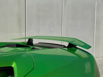 LAMBORGHINI Huracán Tecnica StylePack Narvi20  Verde Selvans