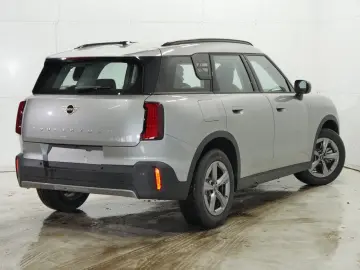 MINI Cooper C Countryman