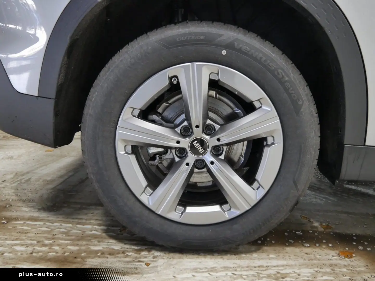 MINI Cooper C Countryman