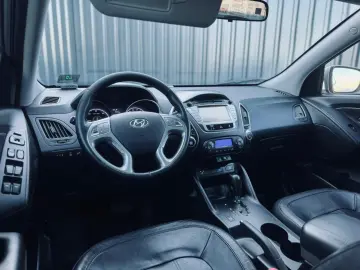 Hyundai Tucson   2.0 Diesel140 CP