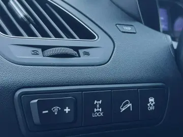 Hyundai Tucson   2.0 Diesel140 CP