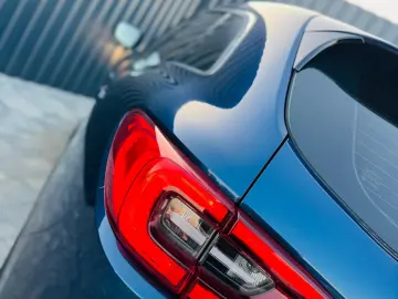 RENAULT KADJAR   FAB 11.2015