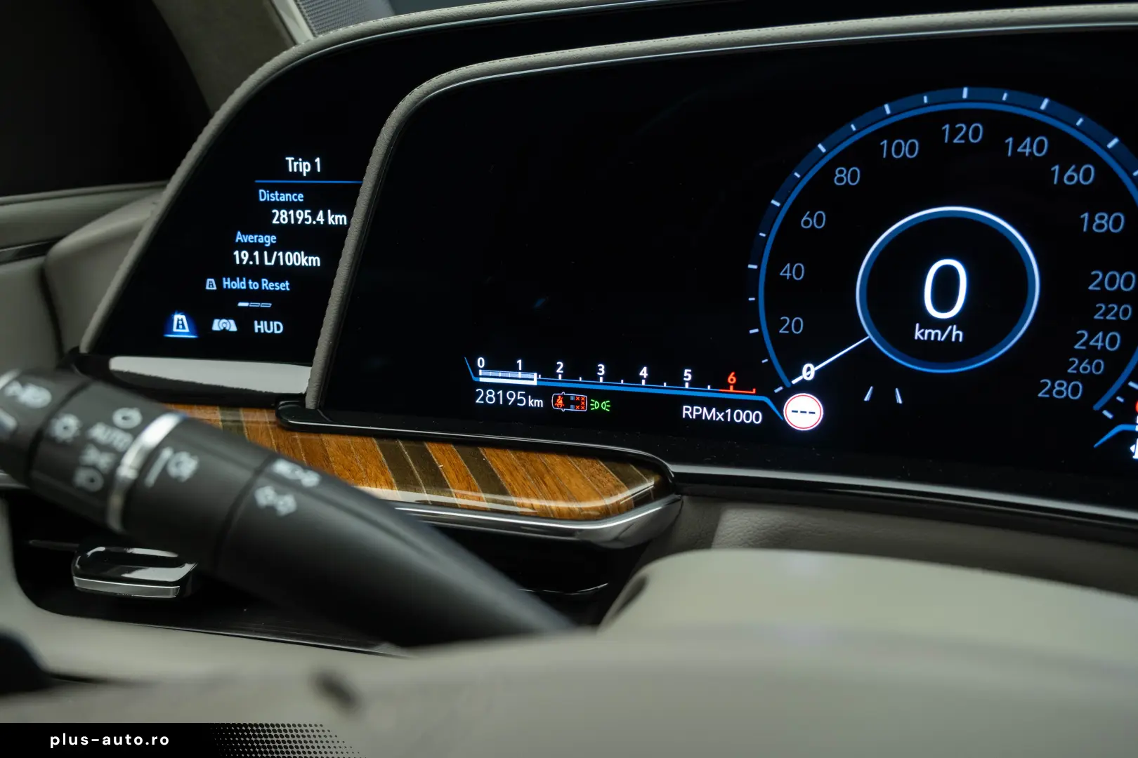 2023 Cadillac Escalade ESV long version Sport Platinum