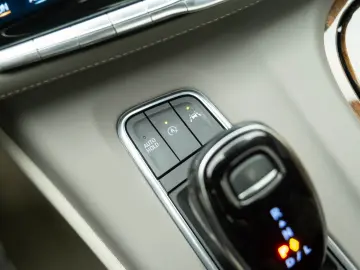 2023 Cadillac Escalade ESV long version Sport Platinum