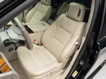 2023 Cadillac Escalade ESV long version Sport Platinum