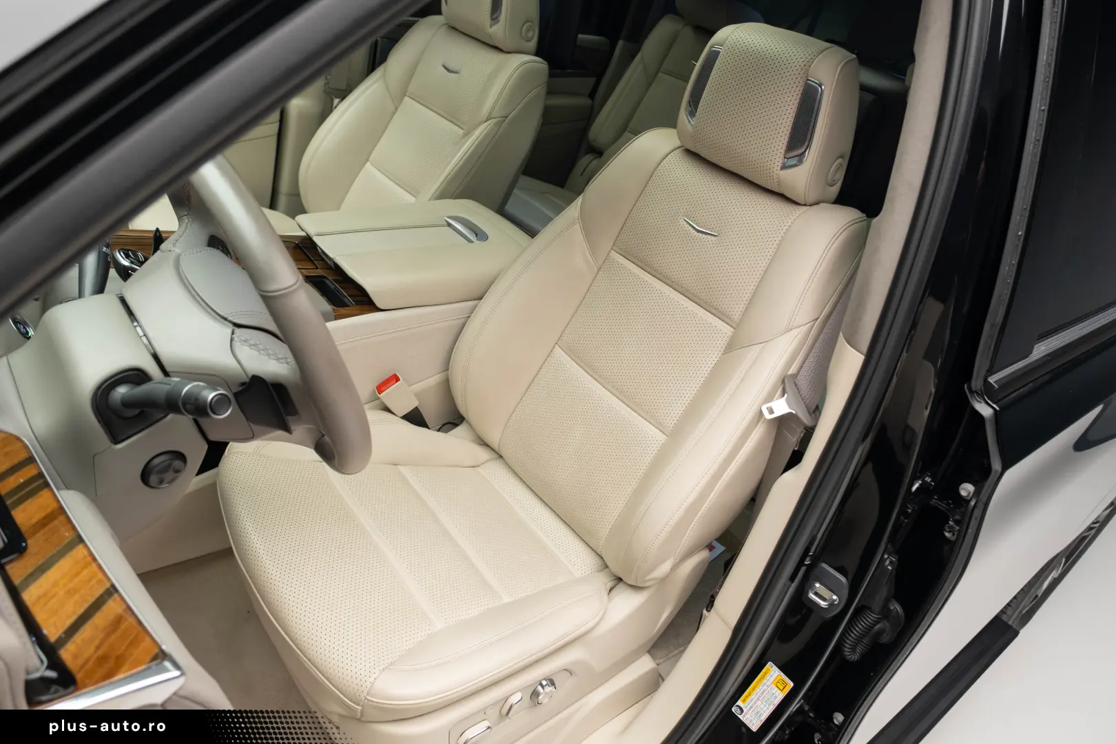 2023 Cadillac Escalade ESV long version Sport Platinum