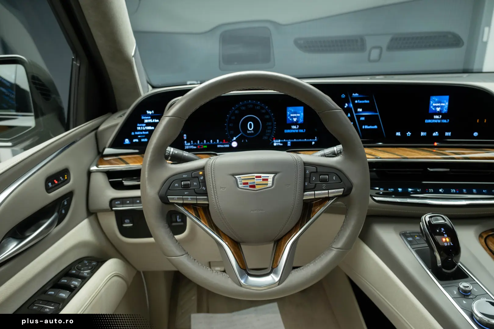2023 Cadillac Escalade ESV long version Sport Platinum