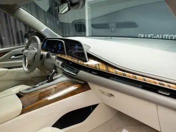 2023 Cadillac Escalade ESV long version Sport Platinum