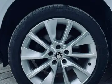 SKODA KAROQ   FAB 01.2018