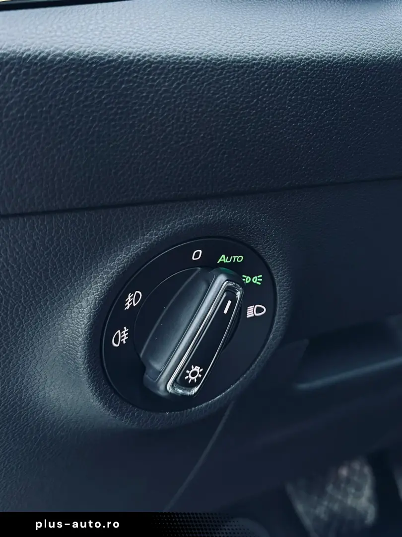 SKODA KAROQ   FAB 01.2018