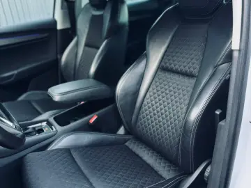 SKODA KAROQ   FAB 01.2018