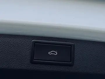 SKODA KAROQ   FAB 01.2018