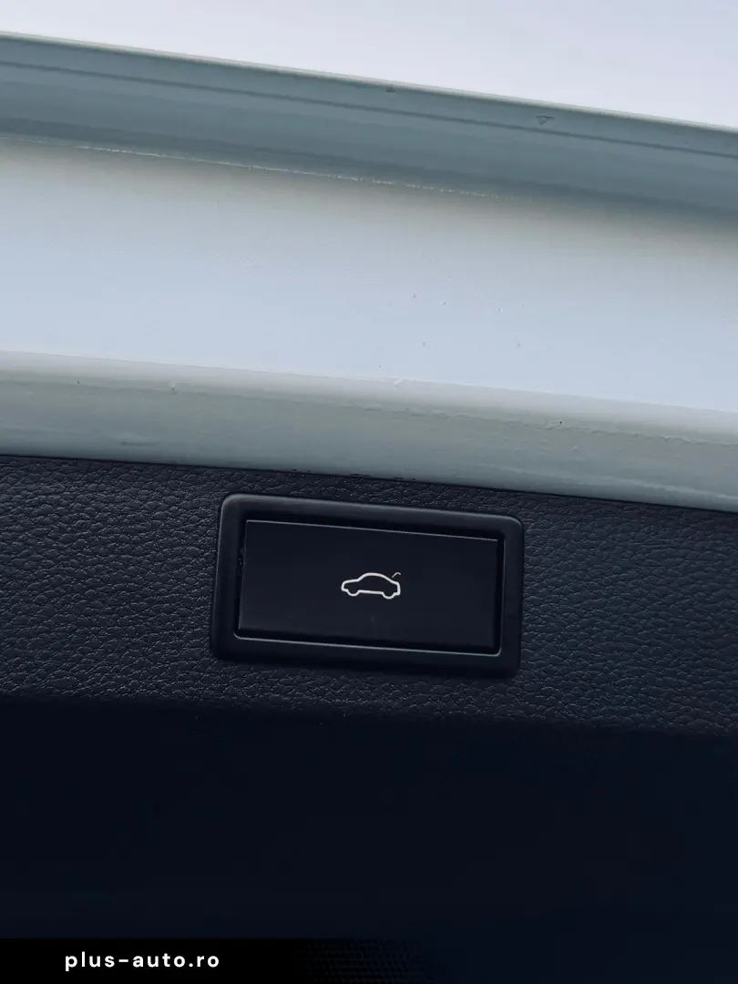 SKODA KAROQ   FAB 01.2018