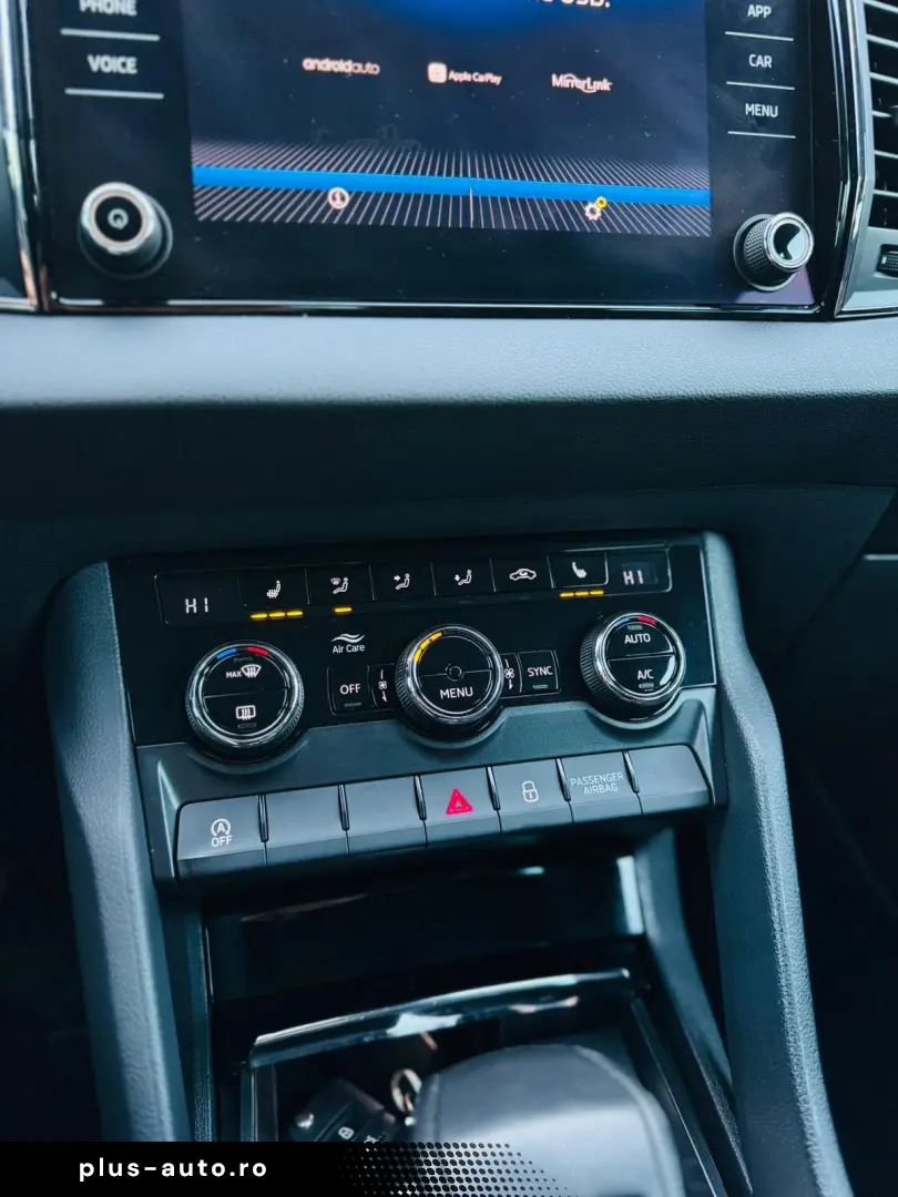 SKODA KAROQ   FAB 01.2018