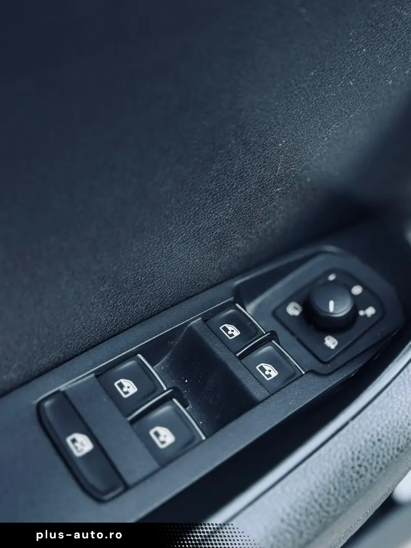 SKODA KAROQ   FAB 01.2018