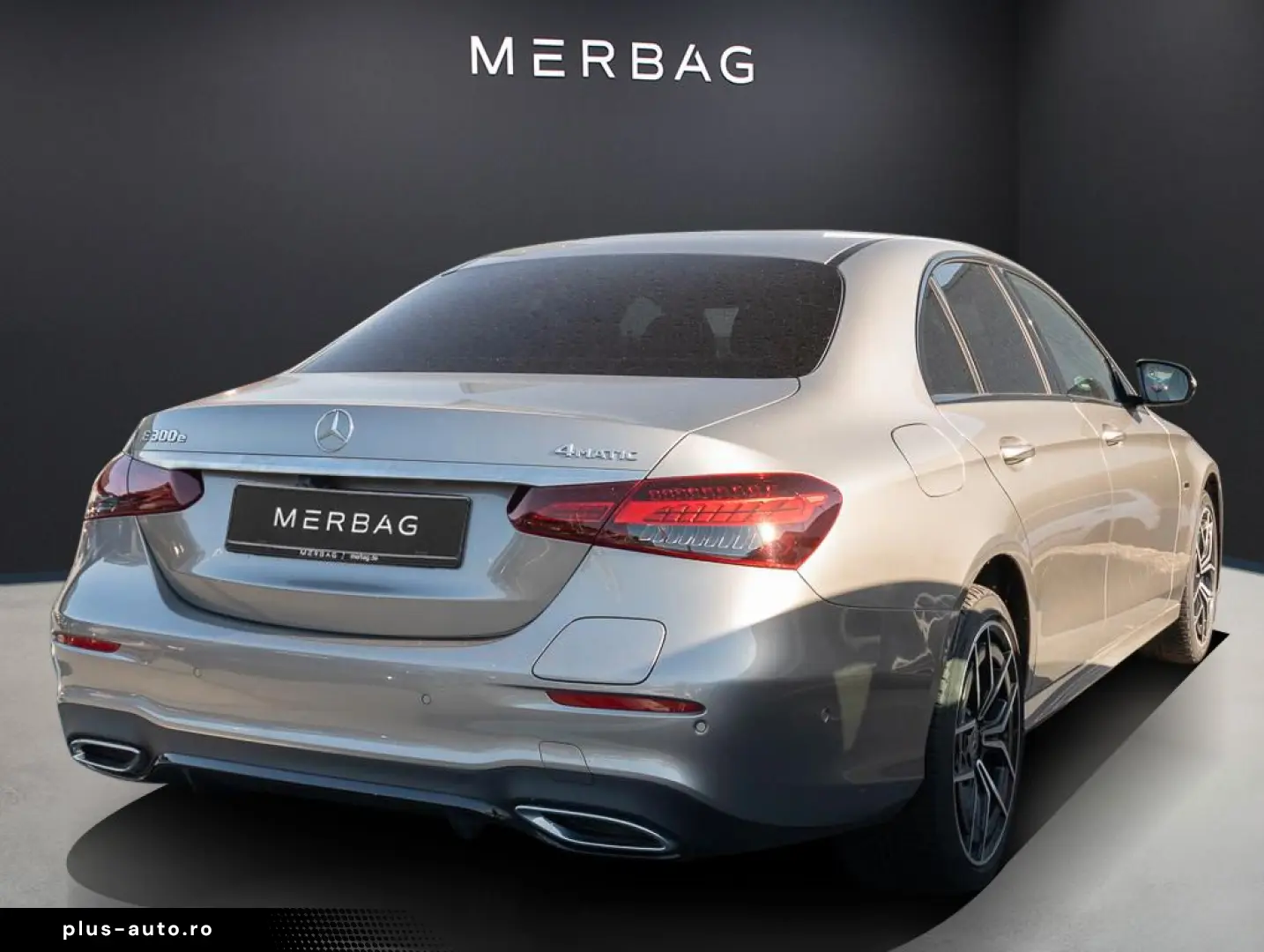 MERCEDES-BENZ E 300 e 4MATIC Limousine ACC LED Navi &hellip;