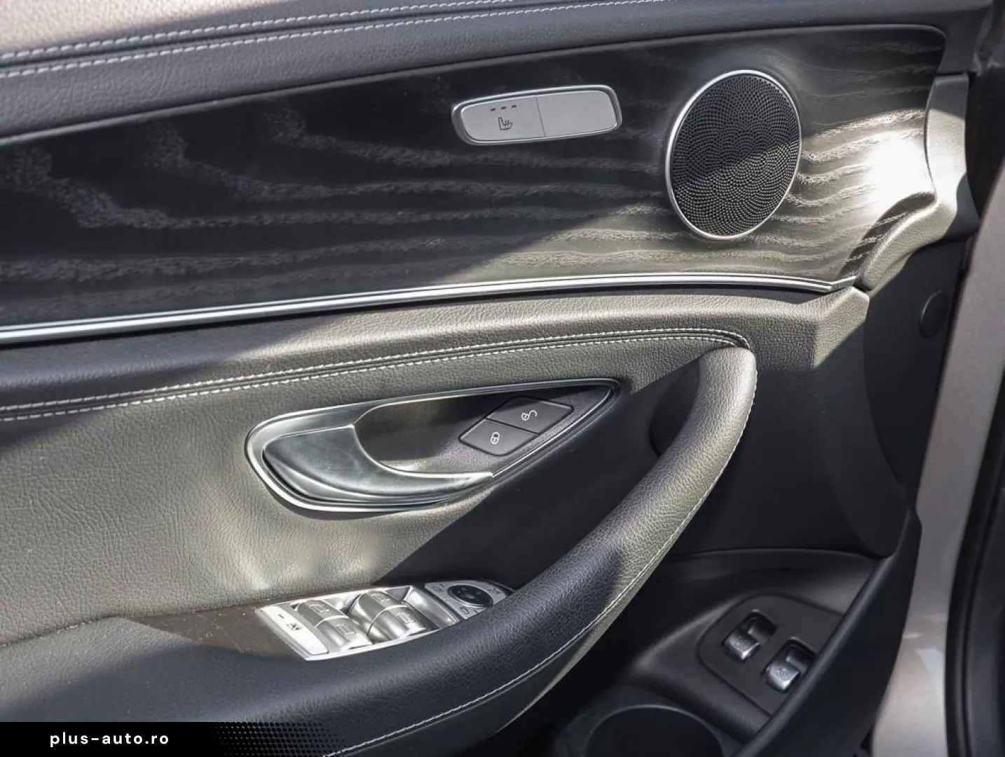 MERCEDES-BENZ E 300 e 4MATIC Limousine ACC LED Navi &hellip;