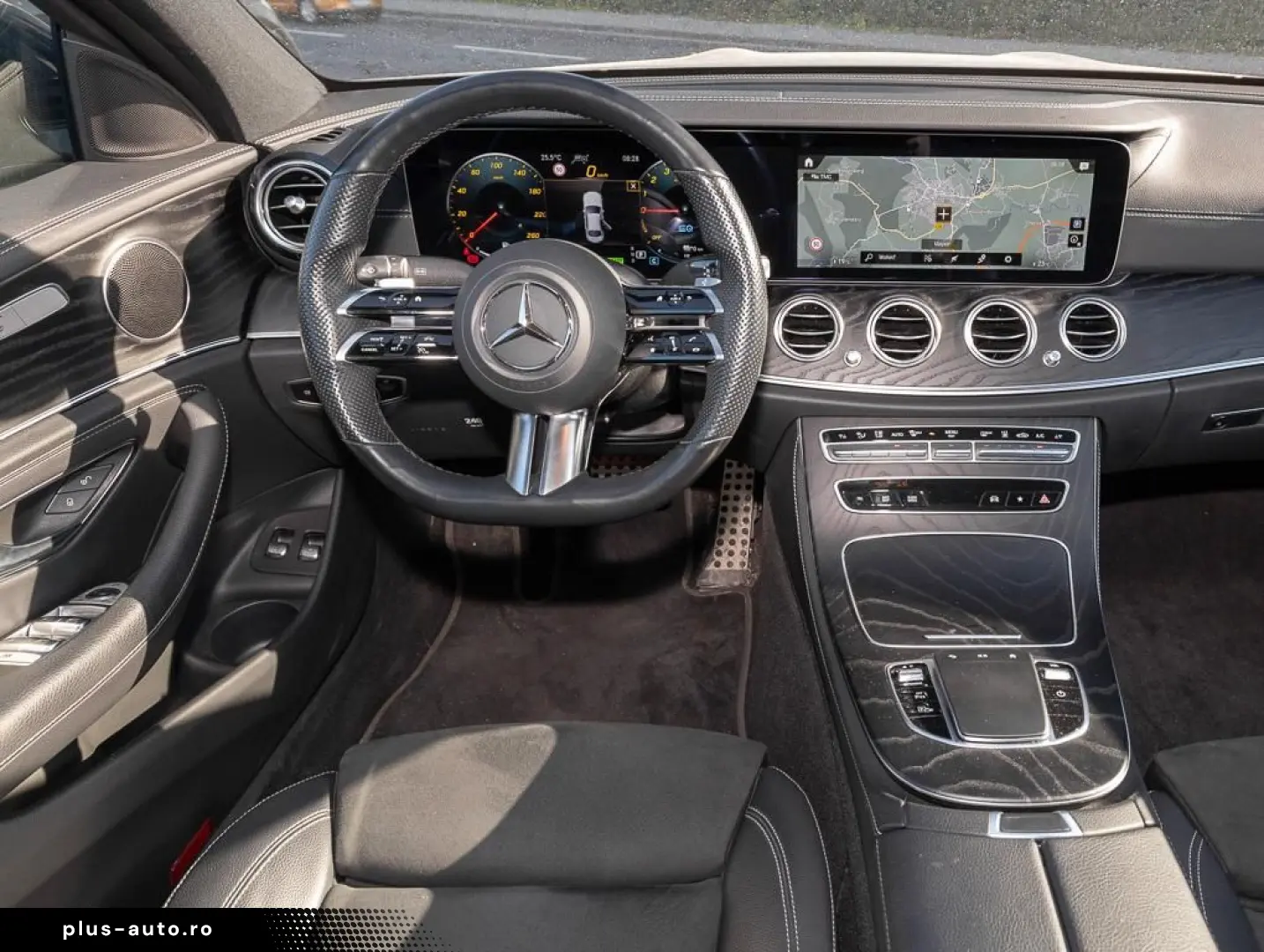 MERCEDES-BENZ E 300 e 4MATIC Limousine ACC LED Navi &hellip;