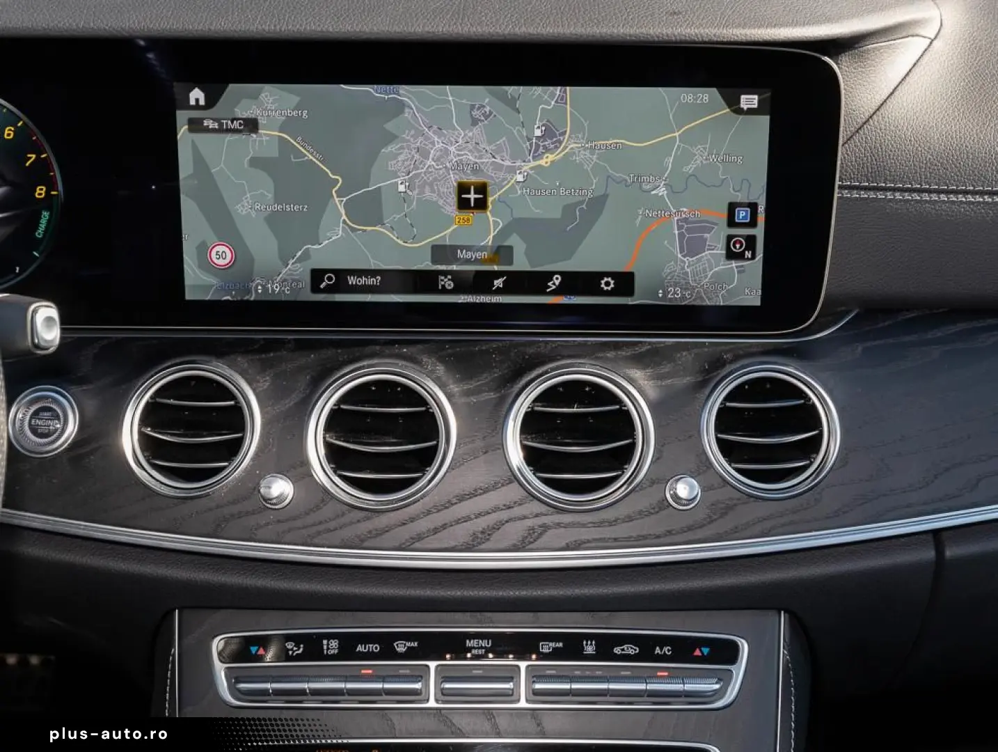 MERCEDES-BENZ E 300 e 4MATIC Limousine ACC LED Navi &hellip;