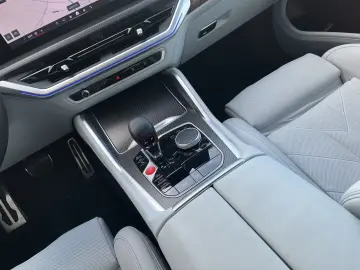 BMW XM 50e Indiv. Sepang AHK 23 LMR