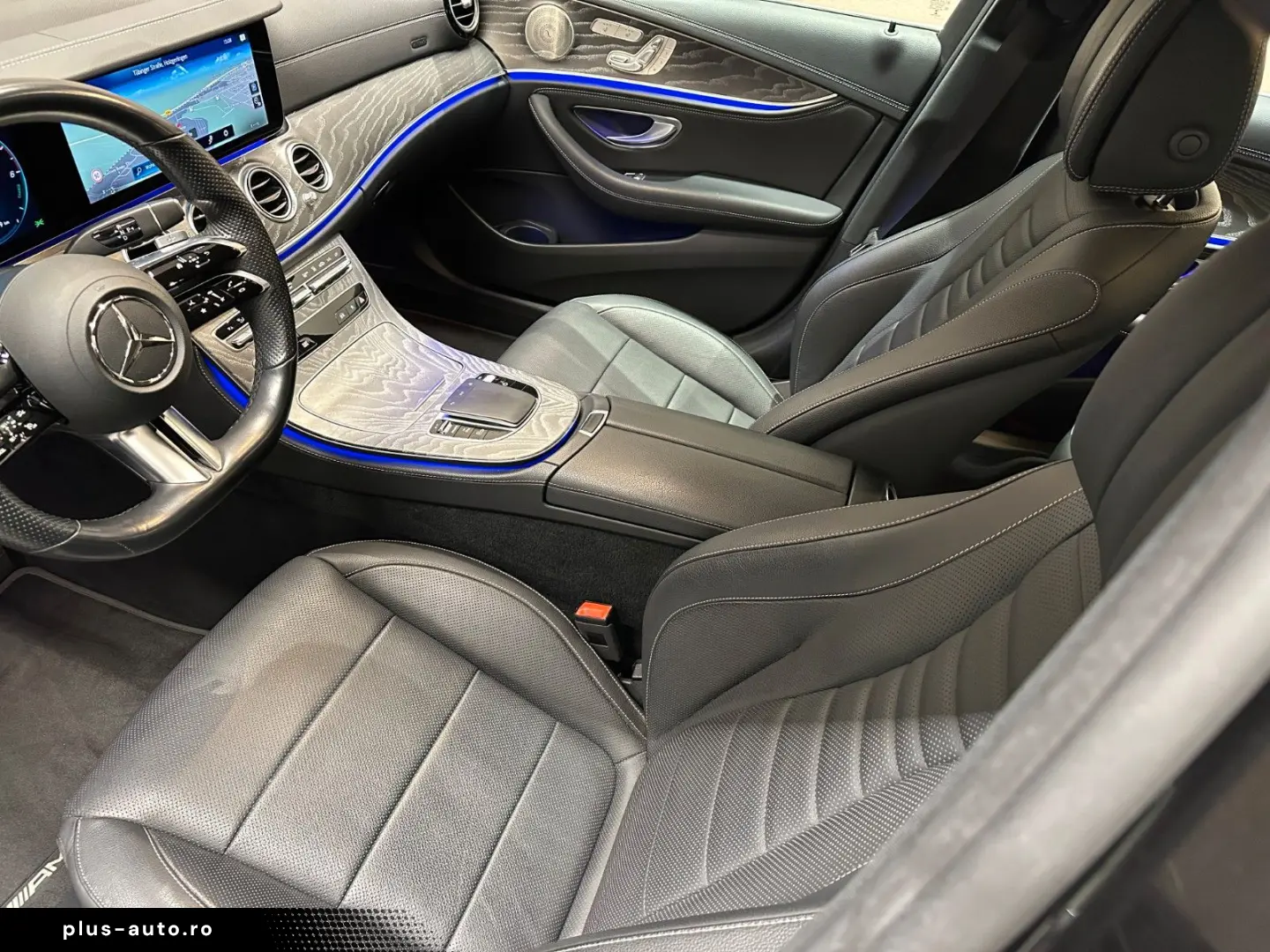 MERCEDES-BENZ E300 de AMG LINE  1. HAND BURMESTER DI&hellip;