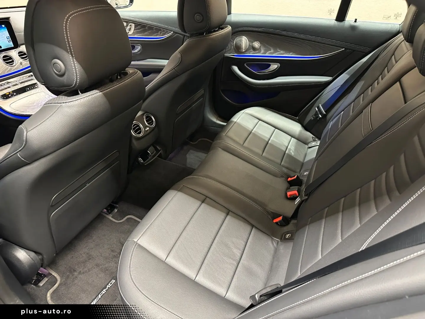 MERCEDES-BENZ E300 de AMG LINE  1. HAND BURMESTER DI&hellip;