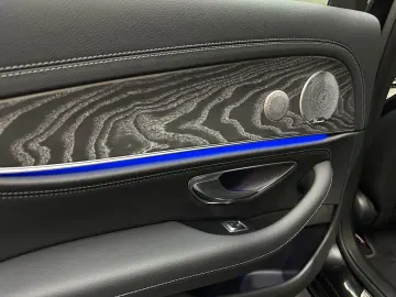 MERCEDES-BENZ E300 de AMG LINE  1. HAND BURMESTER DI&hellip;