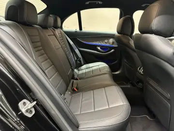 MERCEDES-BENZ E300 de AMG LINE  1. HAND BURMESTER DI&hellip;