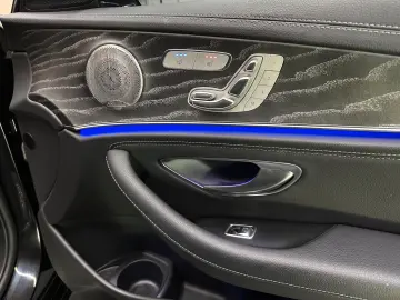 MERCEDES-BENZ E300 de AMG LINE  1. HAND BURMESTER DI&hellip;