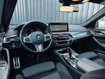 BMW 545e G30 LCI X-DRIVE M-PACHET  FAB 07.2021
