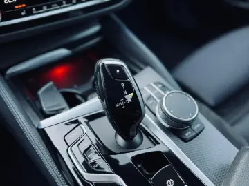 BMW 545e G30 LCI X-DRIVE M-PACHET  FAB 07.2021