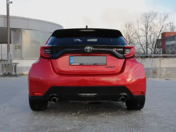 TOYOTA Yaris 1.6-l-Turbo GR