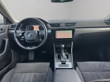 Skoda Superb  Virtual Memory Kamera LED